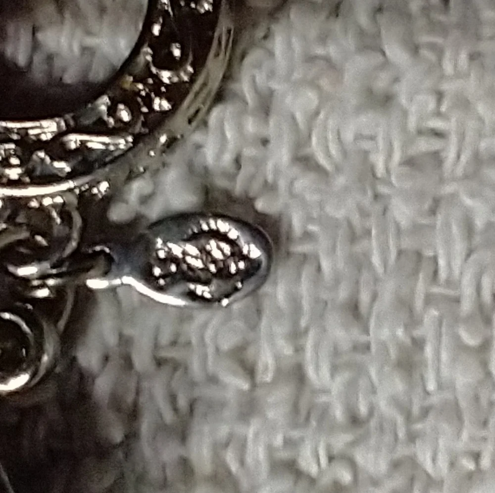Wide premier designs beaded toggle silvertone chain bracelet